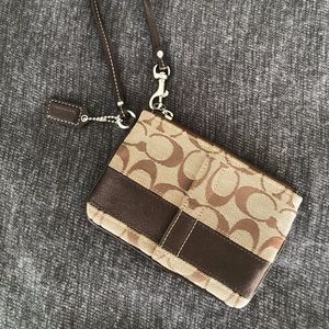[NWOT] Coach // Brown Logo Wristlet